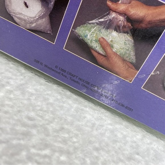 Crafthouse Scent Magic Berry Fragrance Set - Purple and Blue - Picture 10 of 11